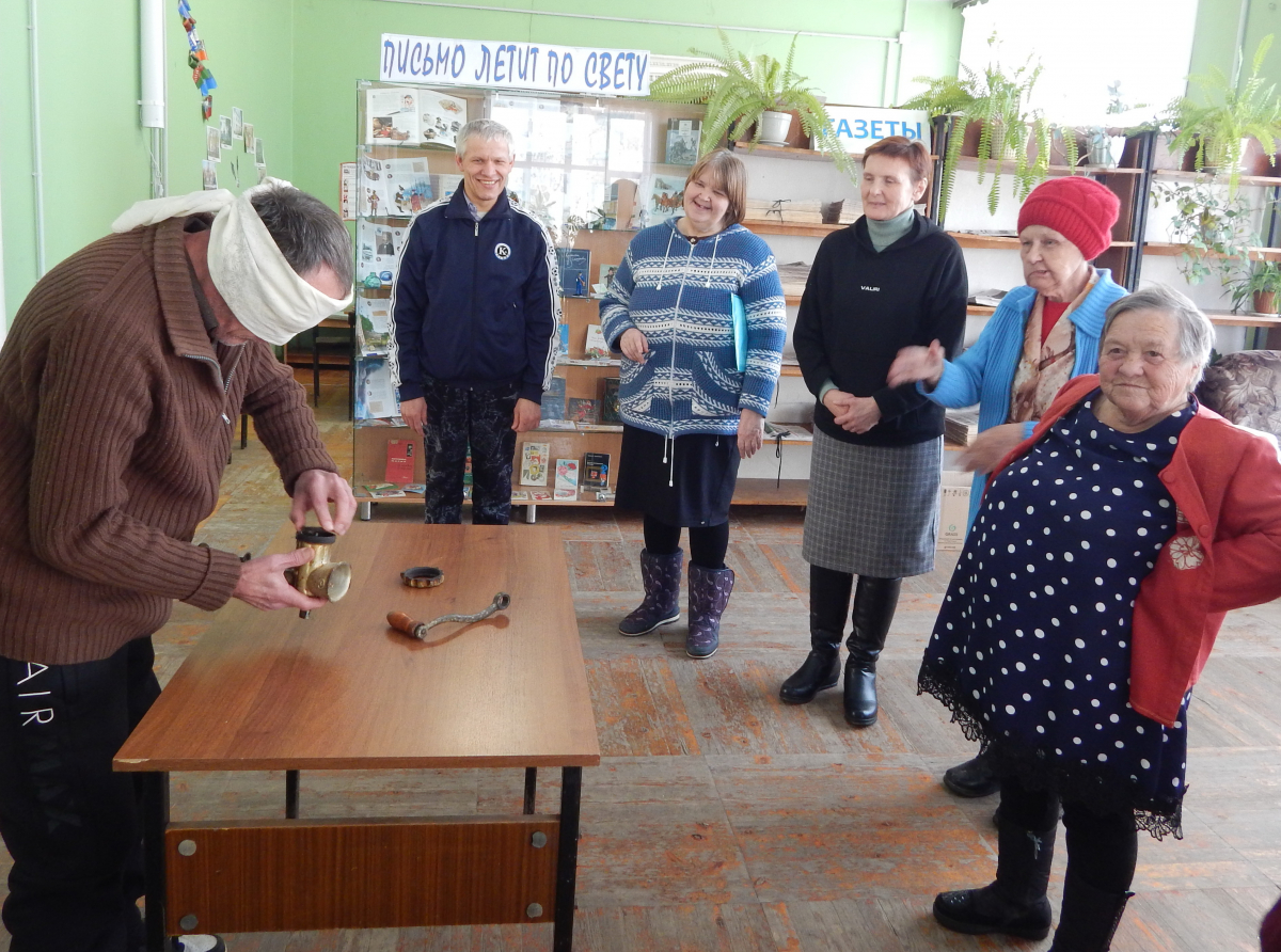 Фото: Н. Федорова. Со сборкой-разборкой боец справился на отлично!